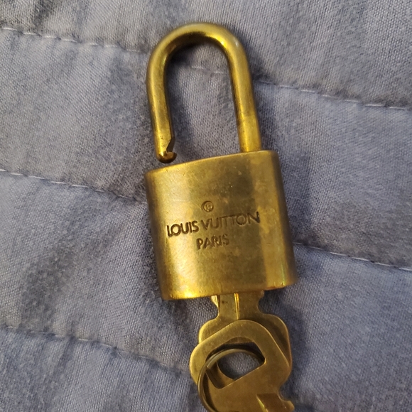 AUTHENTIC LOUIS VUITTON BAG - Picture 6 of 13